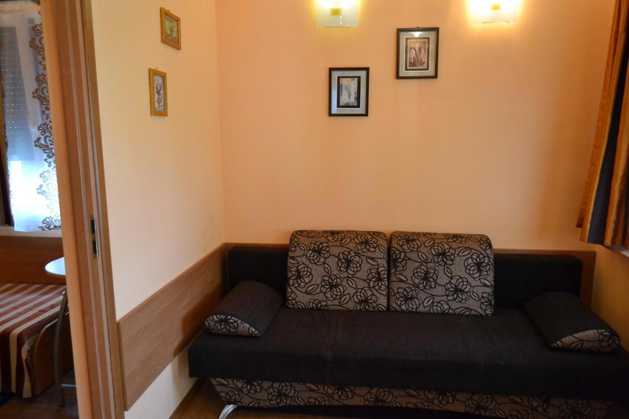 "Vanilla" Pokoje I Apartamenty Nad Brzegiem Jeziora Okuninka Exterior photo