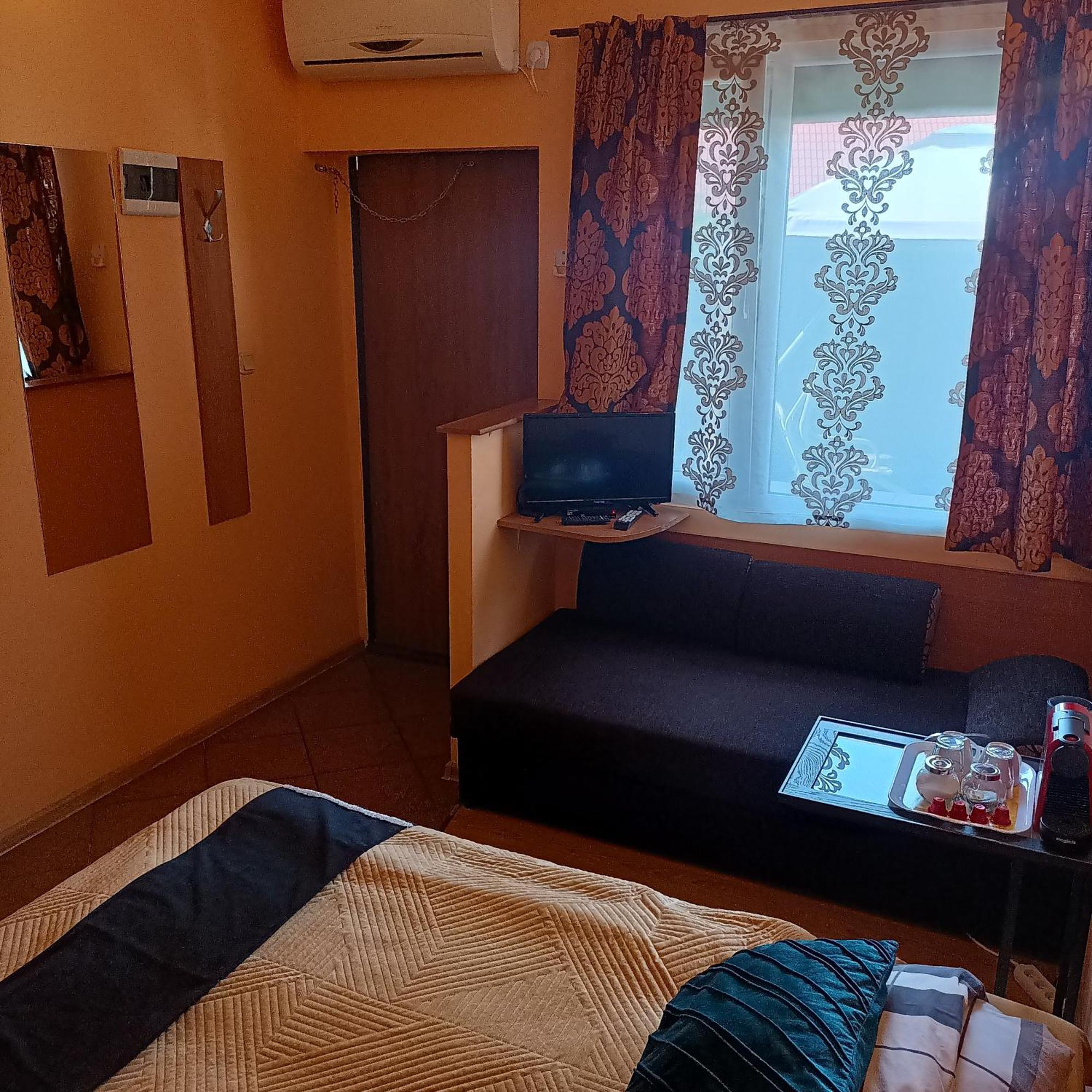 "Vanilla" Pokoje I Apartamenty Nad Brzegiem Jeziora Okuninka Exterior photo