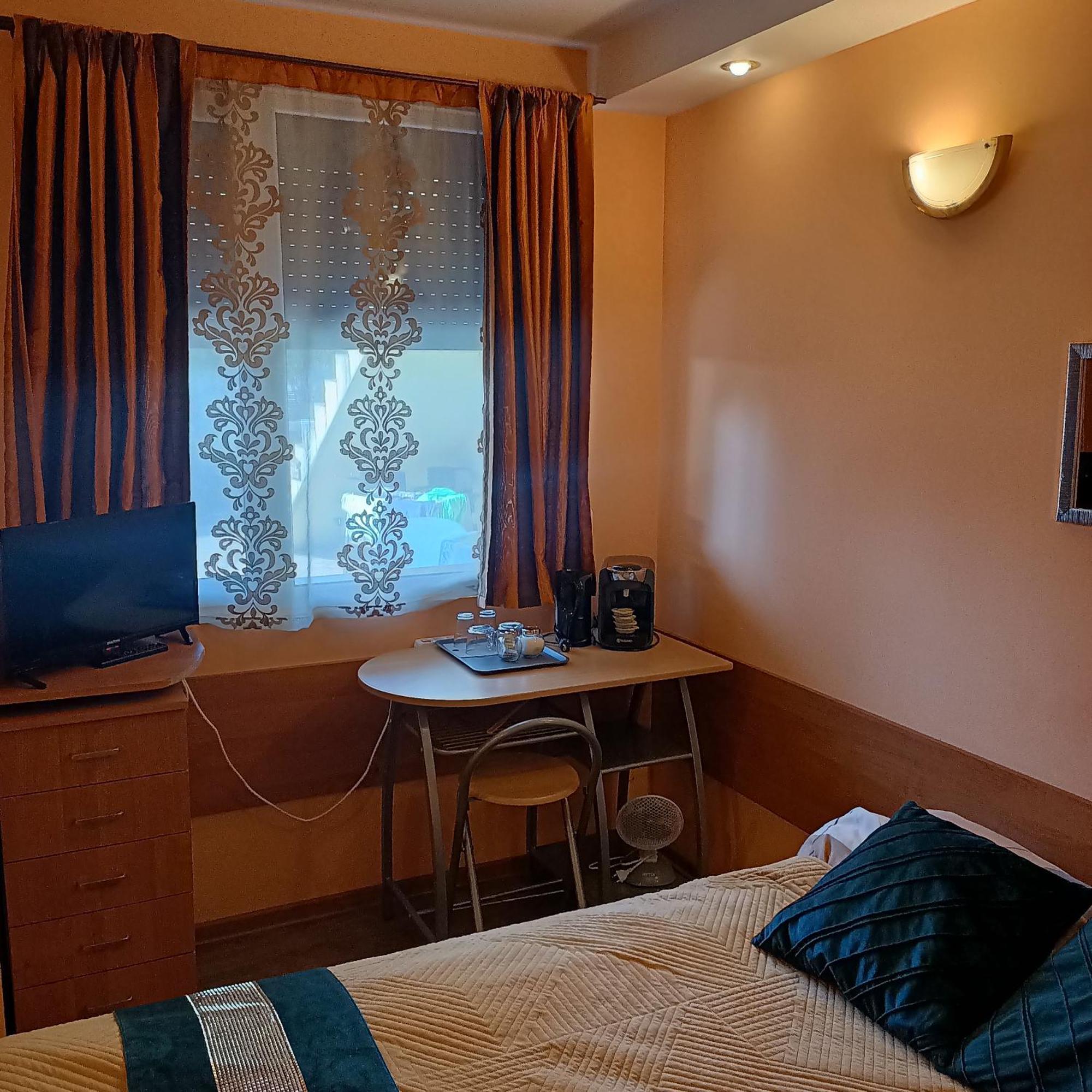 "Vanilla" Pokoje I Apartamenty Nad Brzegiem Jeziora Okuninka Exterior photo