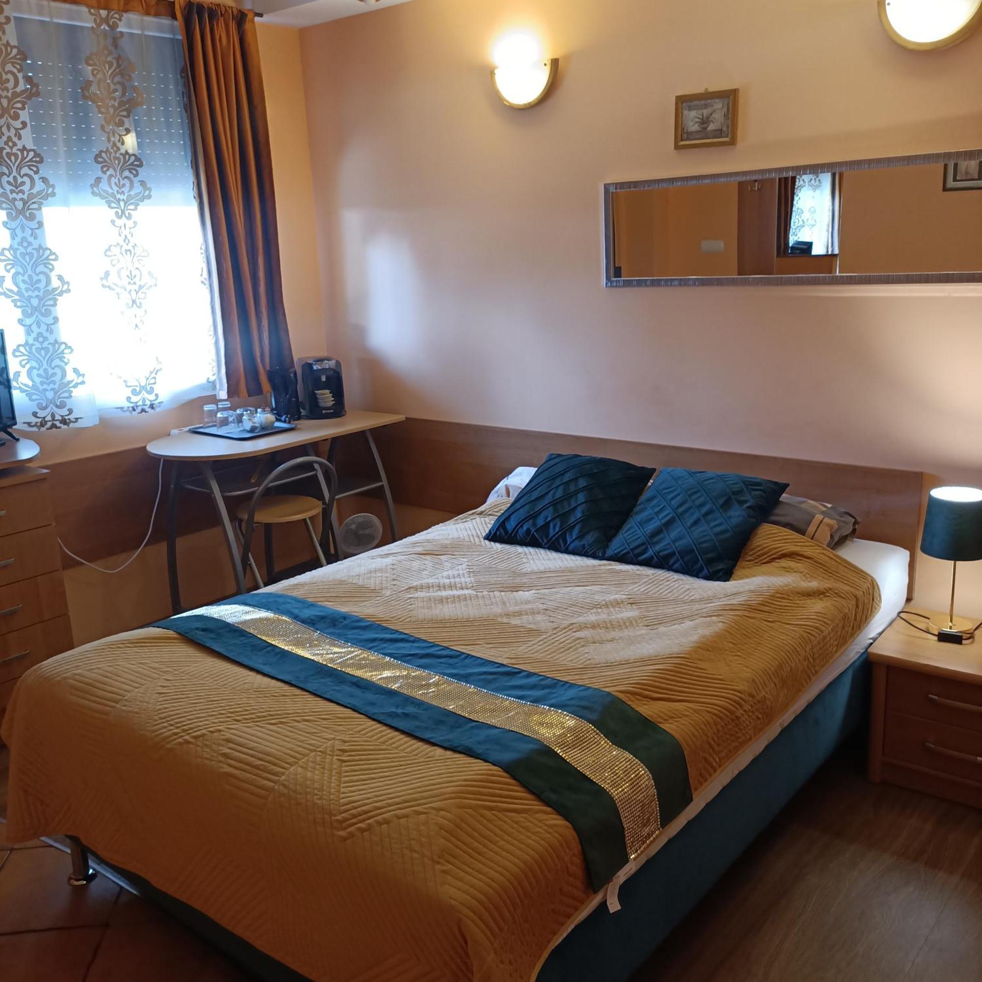 "Vanilla" Pokoje I Apartamenty Nad Brzegiem Jeziora Okuninka Exterior photo