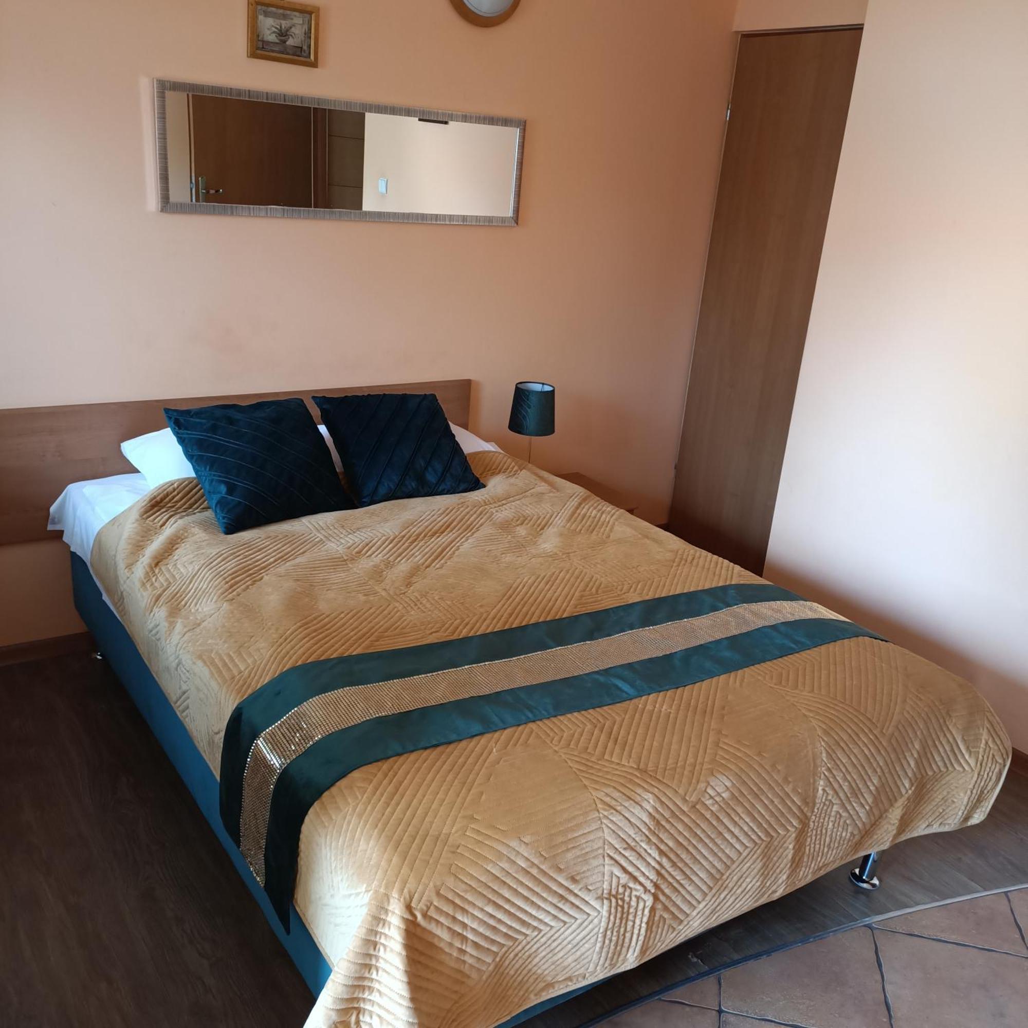 "Vanilla" Pokoje I Apartamenty Nad Brzegiem Jeziora Okuninka Exterior photo